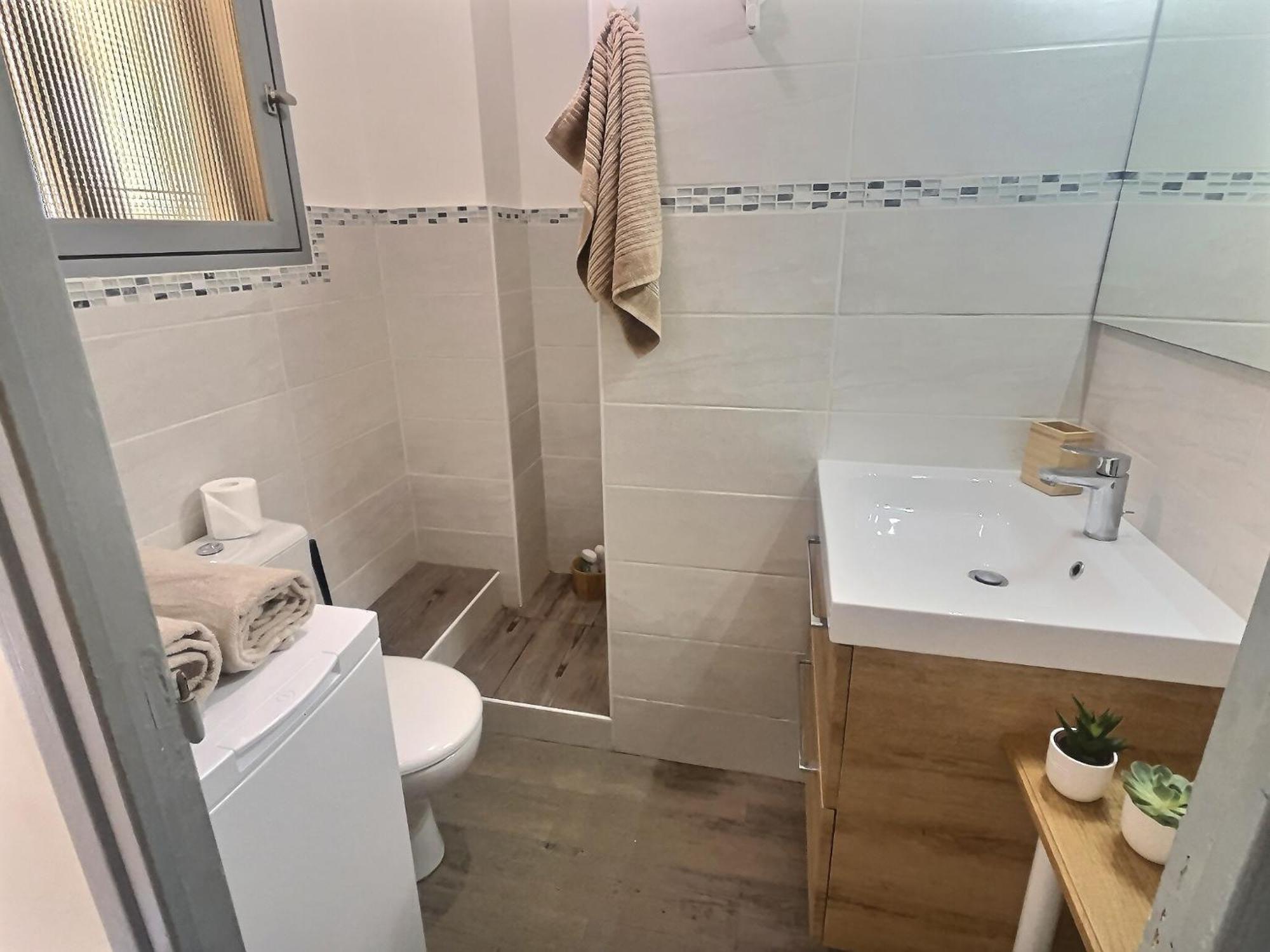 Apartment Chez Thim Hyeres
